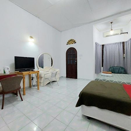 Rumah Rehat Qnm Holidays クアラ・トレンガヌ エクステリア 写真